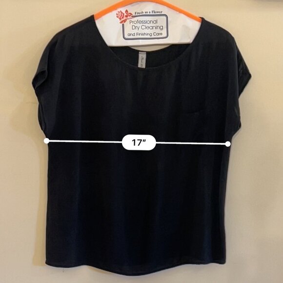 Black Box Blouse with Pocket - Size Large - Picture 2 of 4